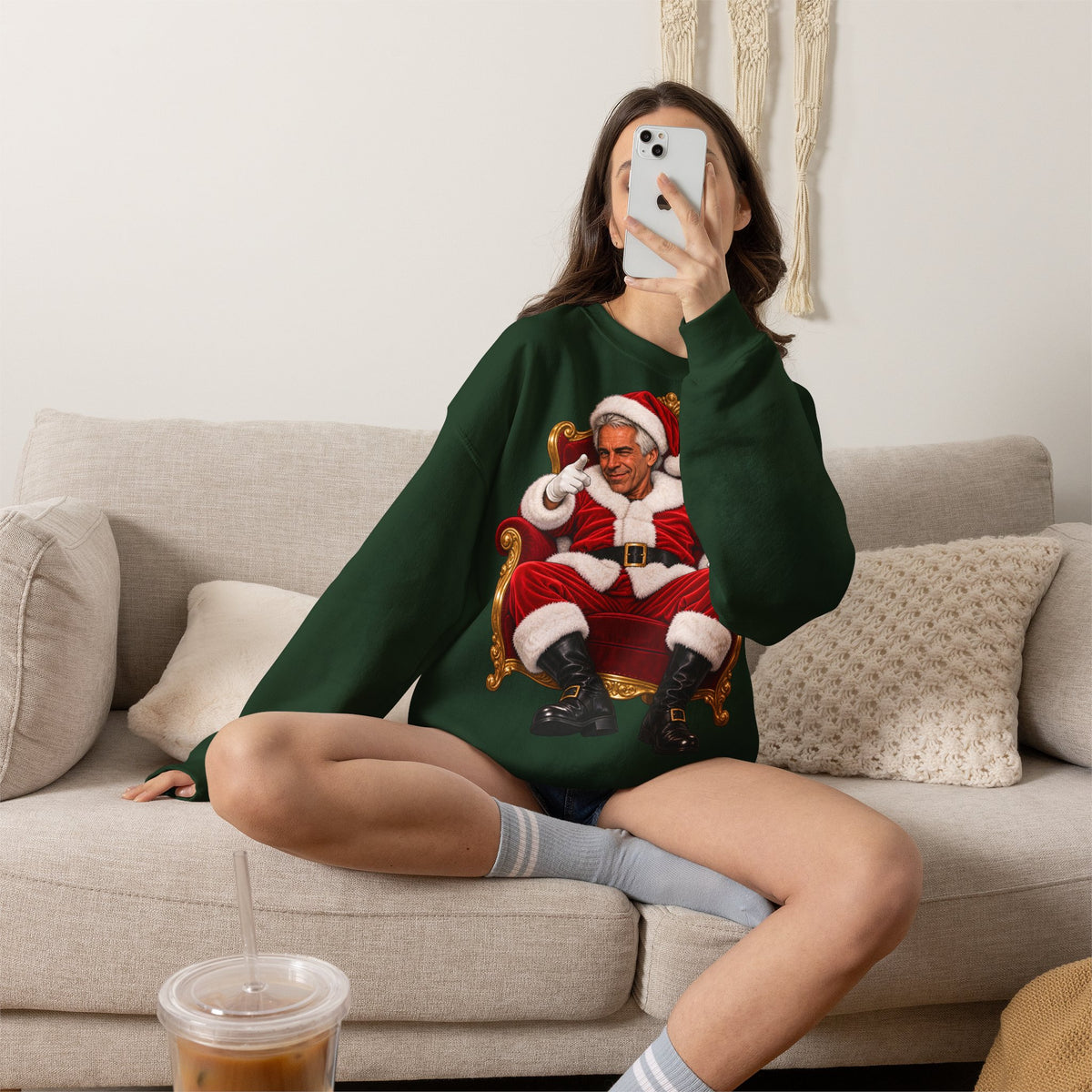 Santa Lounge